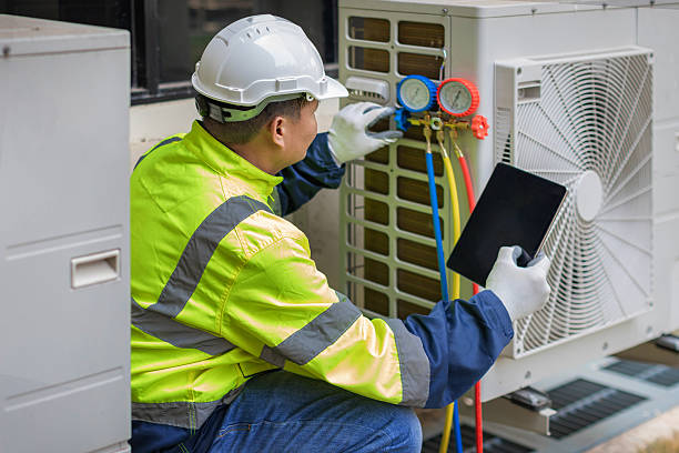 Professional Hvac technician working in Rushville, NE